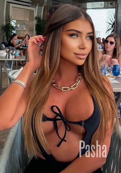 busty london escort ALICANTA PASHA