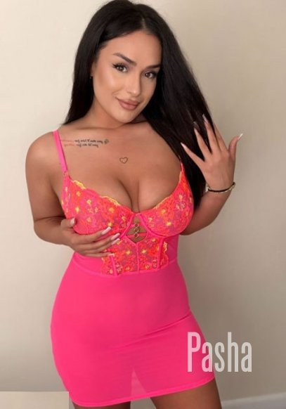 busty london escort CANDY