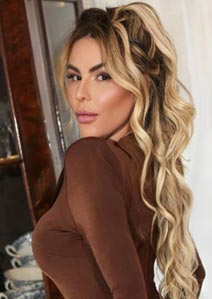 busty london escort GENEROSA