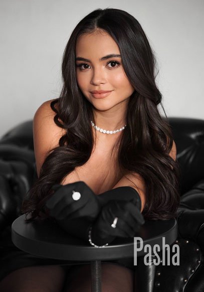 elite london escort ALAYA