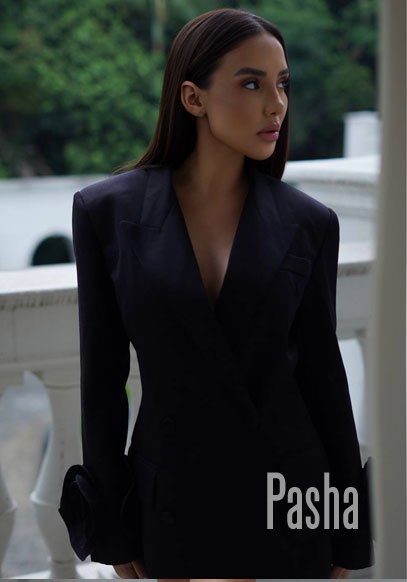 high class london escort DENELLY