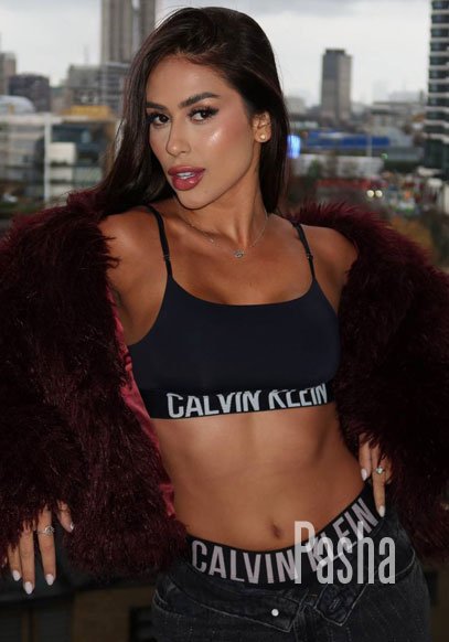 elite london escort KORDELIA