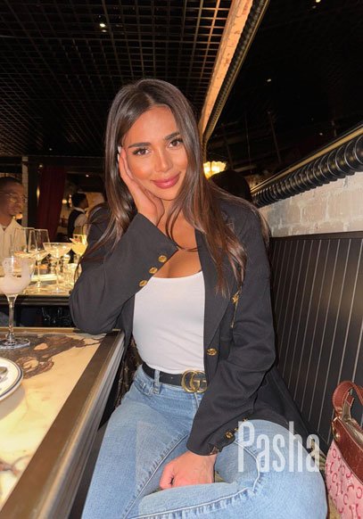 elite london escort MARIKA