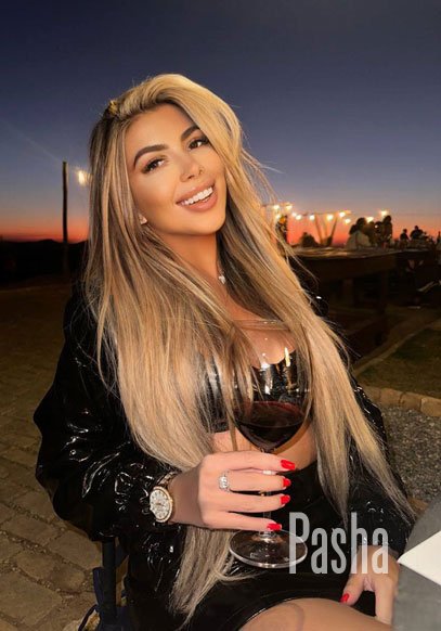 open minded london escort BRIDGIT