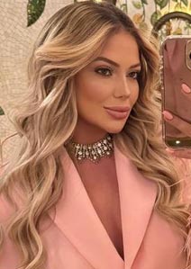 open minded london escort CAITLYN