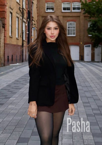 open minded london escort DELFA