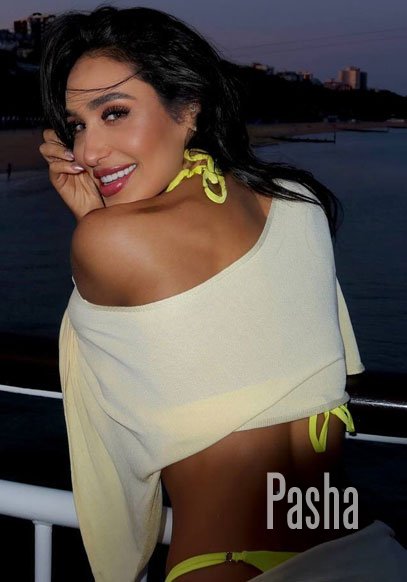 busty escort london FADERA