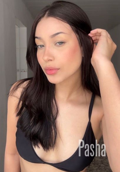 young london escort GLAMOUR