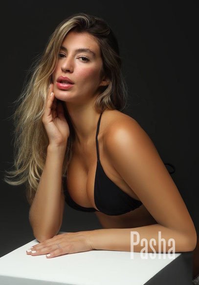 open minded escort HAMADA