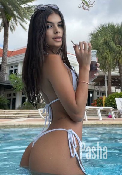 young london escort LAGUNA