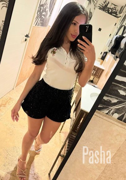 elite london escort LORRIANE