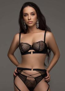 open minded london escort MALKY