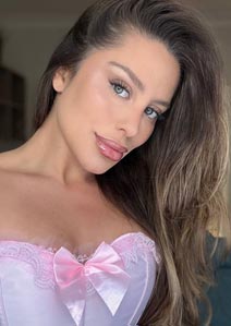 open minded london escort MIRELLY