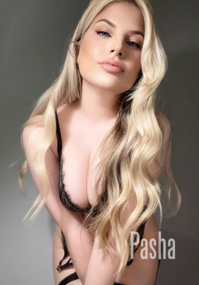 high class london escort SANTARINI