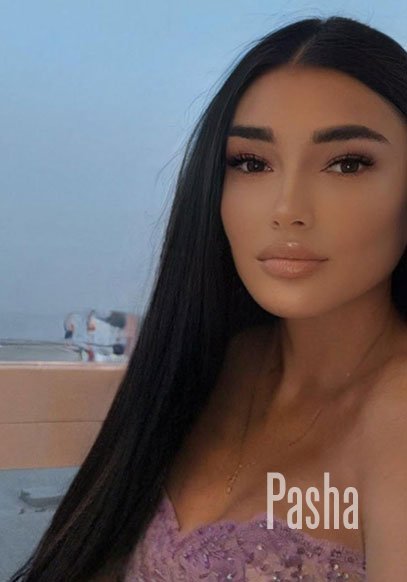 open minded london escort yunona