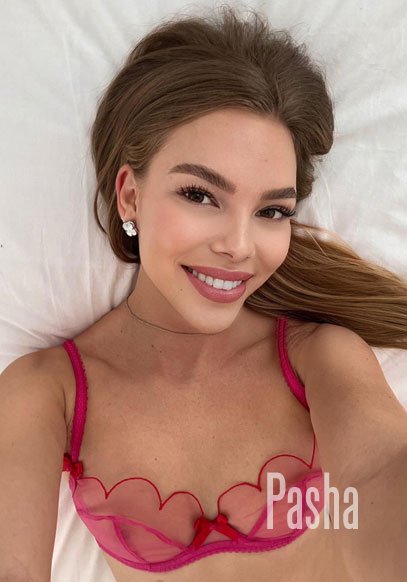 elite london escort GOLDA